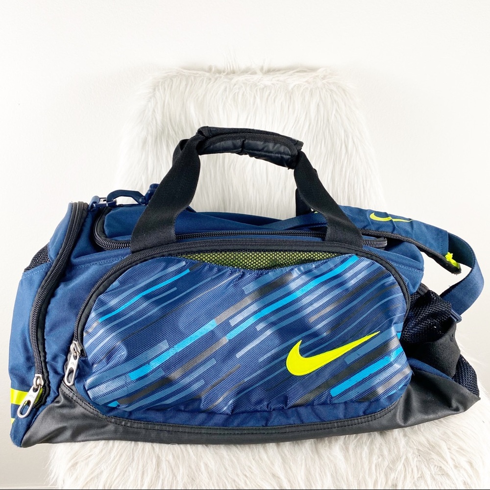 🧤SOLD🧤Nike Navy Blue Neon Green Duffle Gym Bag - Picture 1 of 8